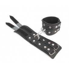 Черные широкие кожаные наручники с заклепками на карабине (цвет -черный) (108472)