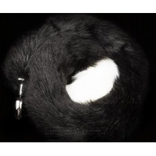 Серебристая анальная пробка с черным хвостом  (цвет -черный) (151424)